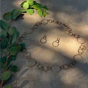 EXPRESS | Gold Tone Circle Necklace & Earring Set